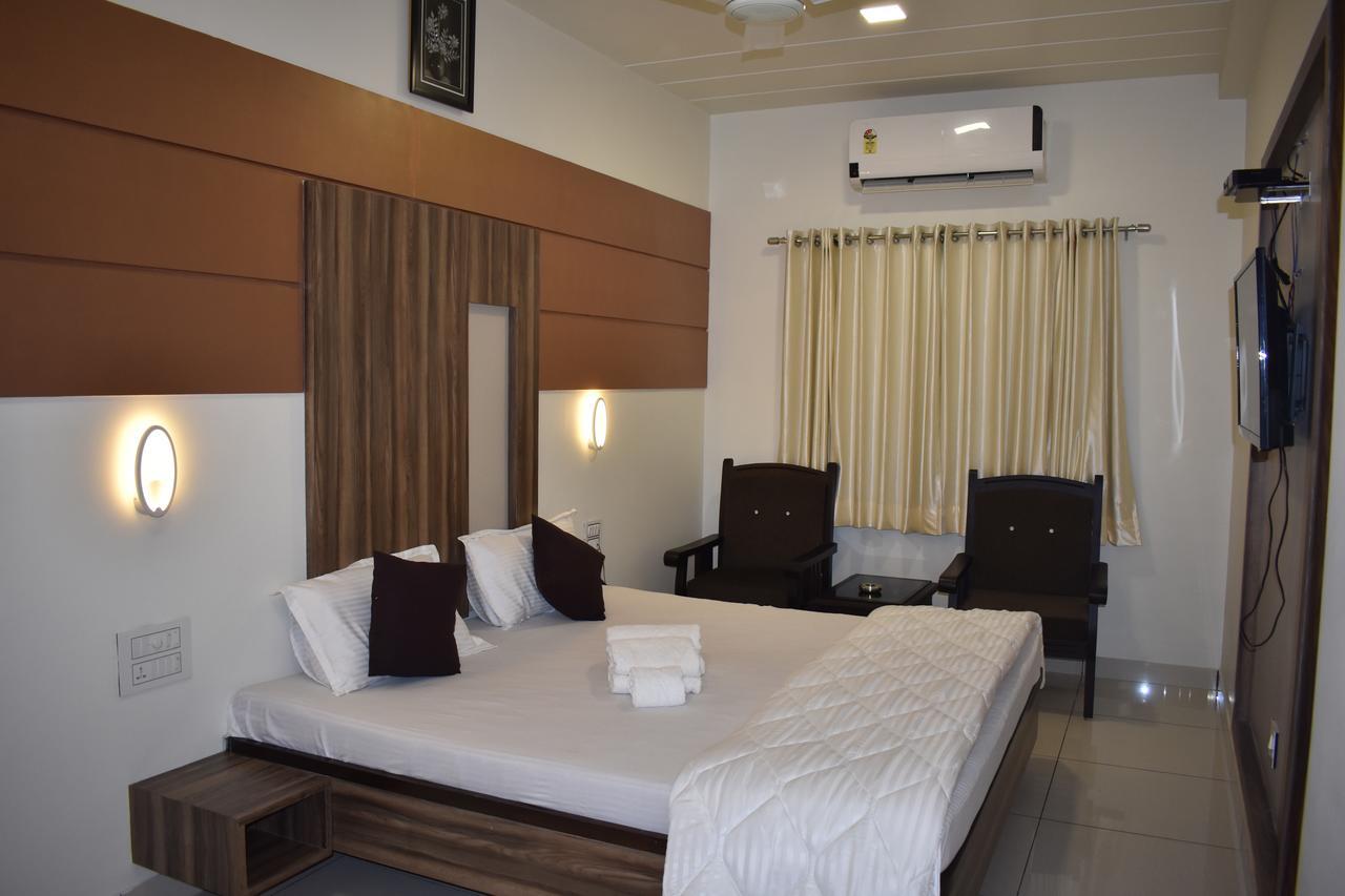 Hotel Shyam Palace Bhudzs Kültér fotó