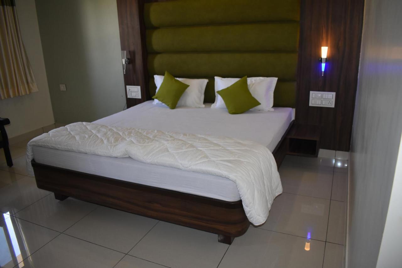 Hotel Shyam Palace Bhudzs Kültér fotó