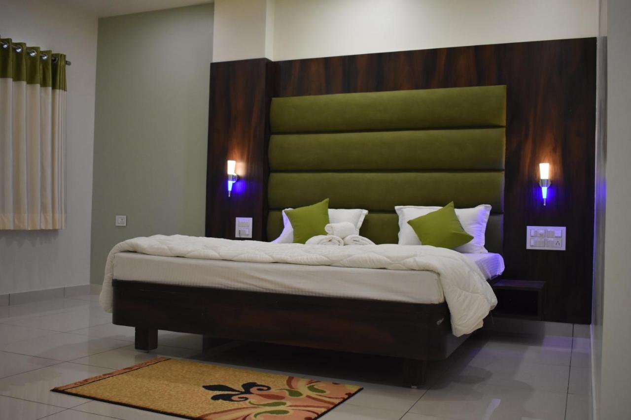 Hotel Shyam Palace Bhudzs Kültér fotó